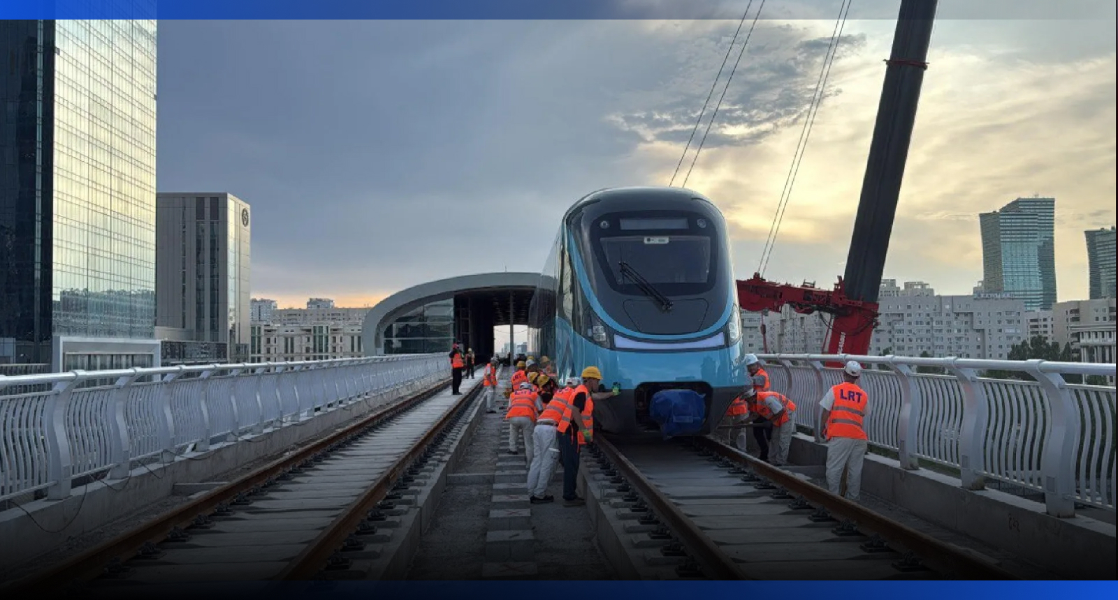 Image for В Астане завершили укладку рельсов на основной линии ЛРТ